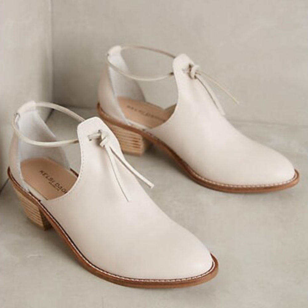 Kelsi Dagger BK Kalyn Bootie in Sea Salt, 8